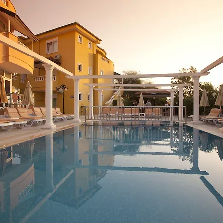 Club Paradiso Hotel-3